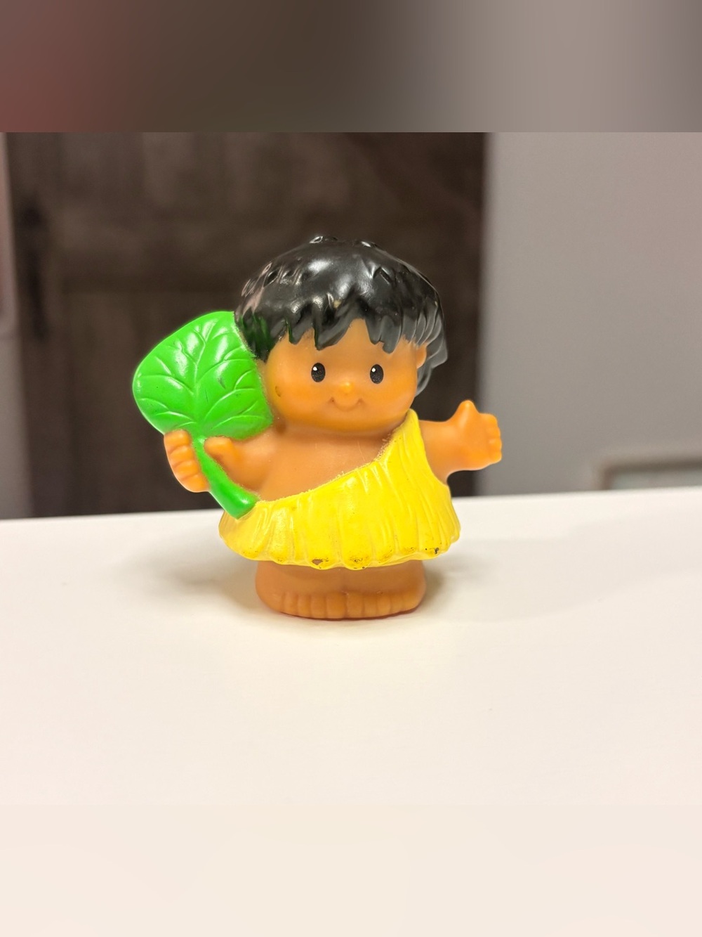 Little People Cave Man Cavemen Dinoland Dinosaur Holding Leaf Vintage
